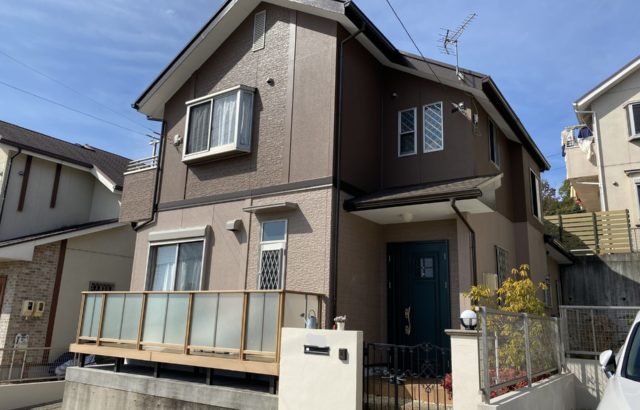 屋根塗装・外壁塗装・シーリング打ち替え・擁壁塗装・川崎市　Ｔ様邸