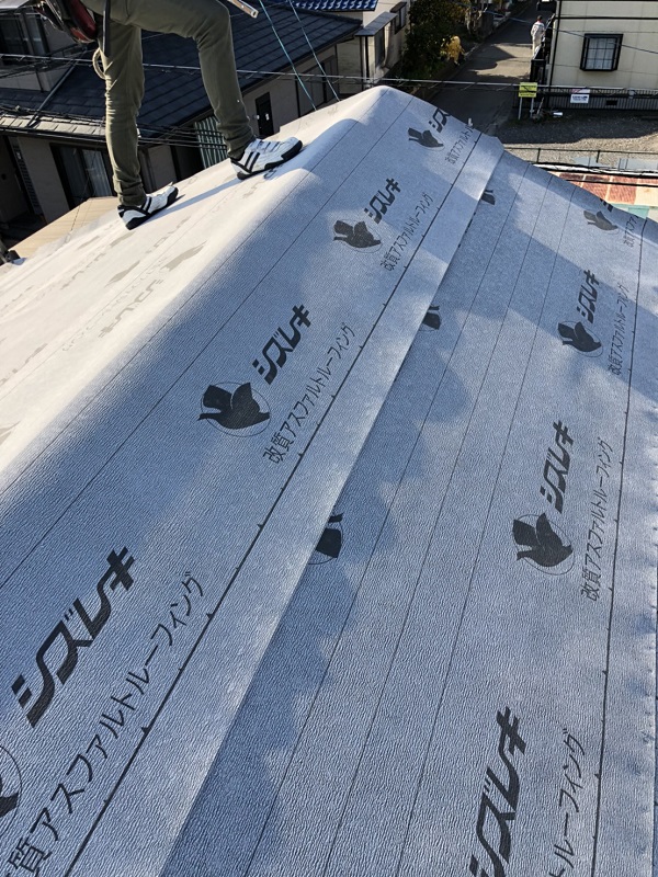 神奈川県川崎市　屋根カバー工法（重ね葺き工事）　ガルバリウム鋼板